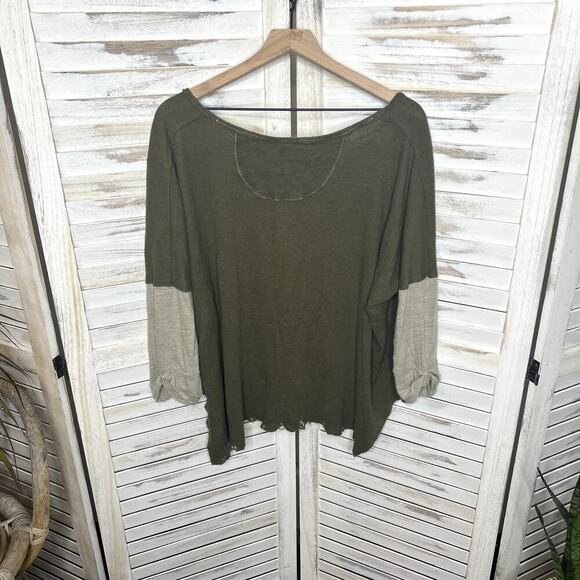 FREE PEOPLE Women's Small Star Oversized Henley Top Army Green Boho Distressed - Picture 5 of 16